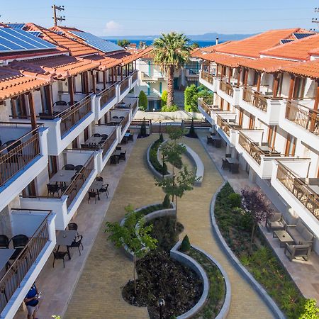 Apanemia By Flegra Hotels Pefkochori Bagian luar foto