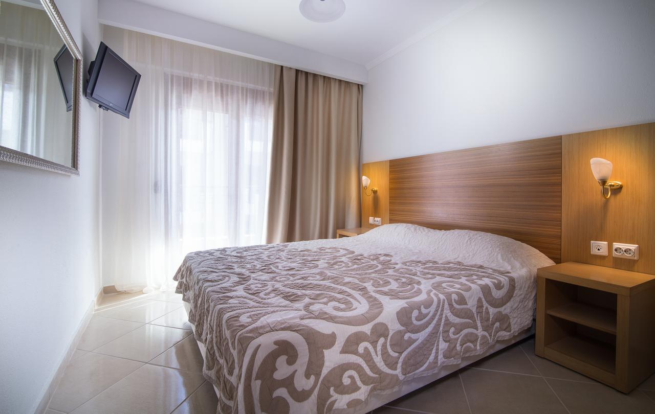 Apanemia By Flegra Hotels Pefkochori Bagian luar foto